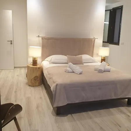 Maria 12 Pers Piscine Chauffee 5 Min En Voiture فيلة *